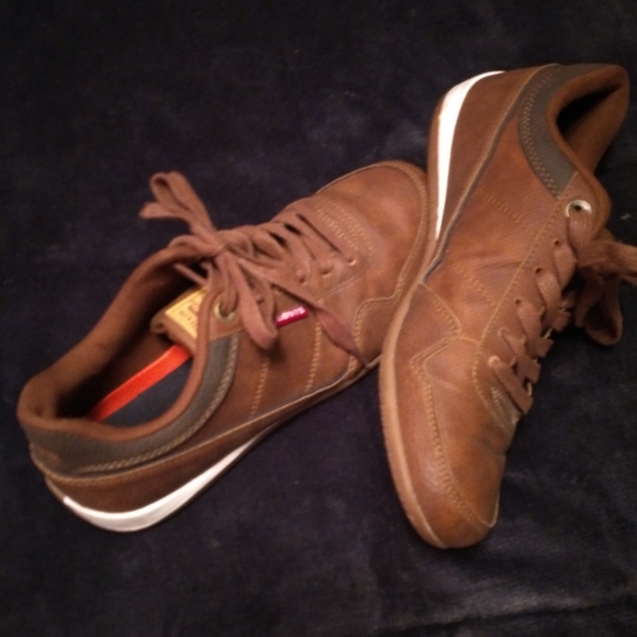 Levi's Leather Shoes Mens 8.5 Great Condition - Picture 1 of 5